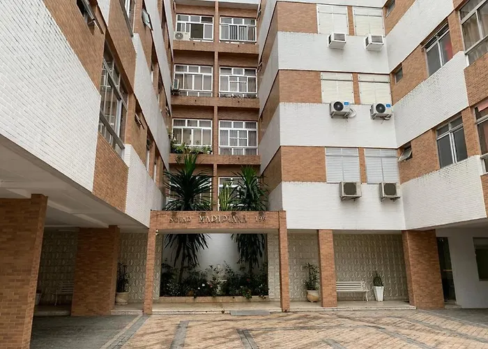 Enseada Lindíssimo Apto - 6 pessoas - 300mt da praia Apartamento Guarujá